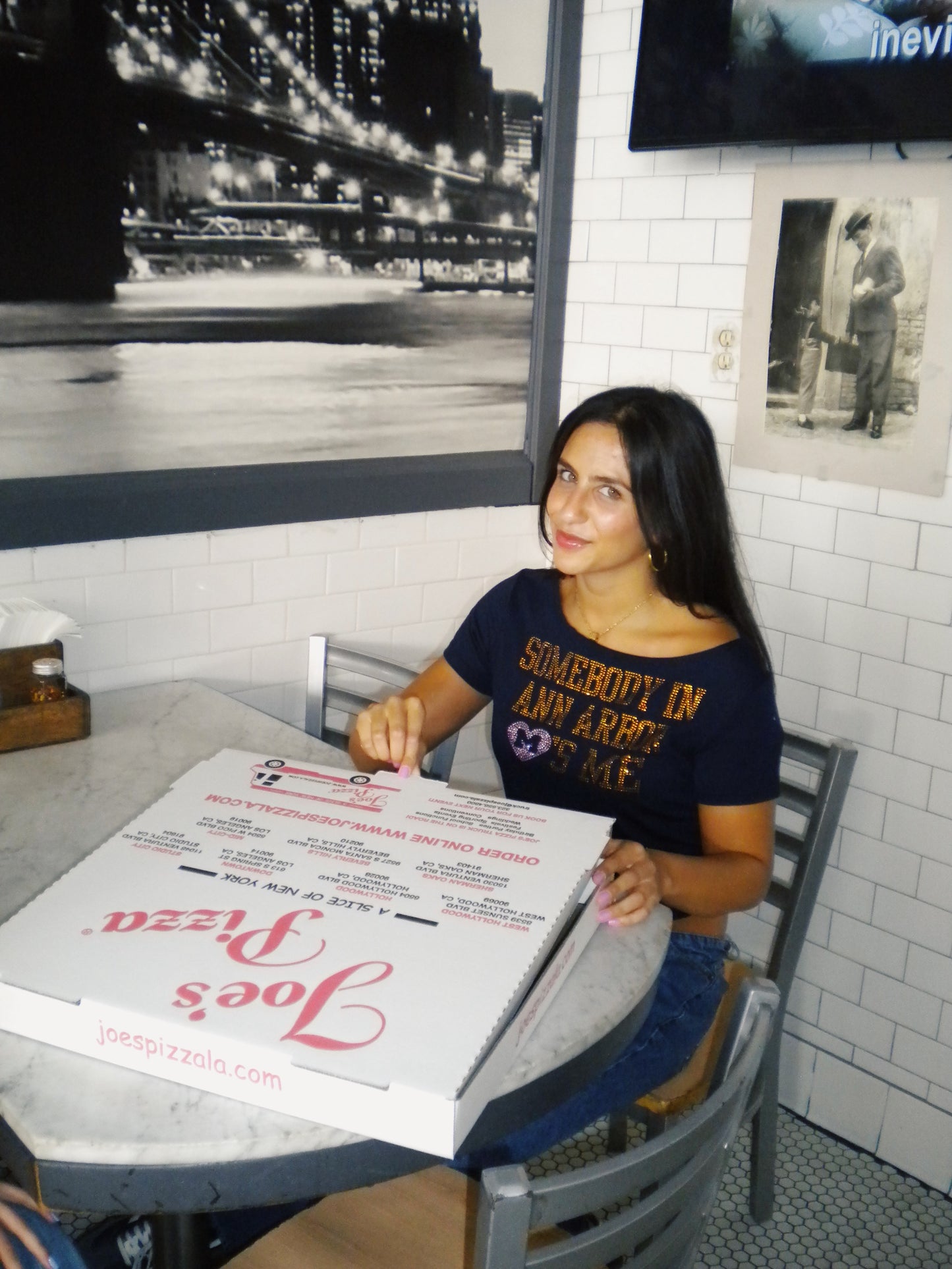 Somebody 💙s Me Tee