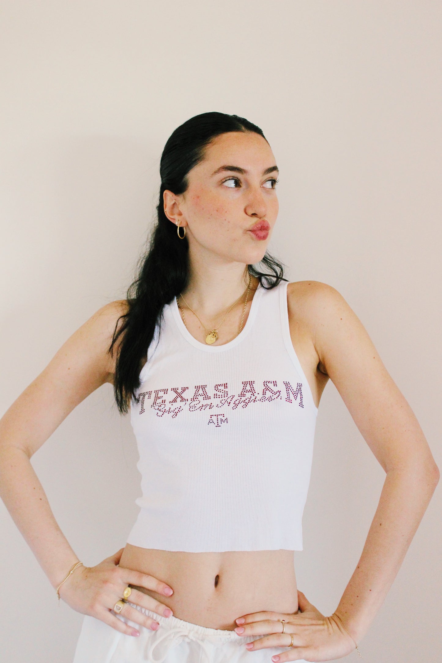 Gig 'Em Tank